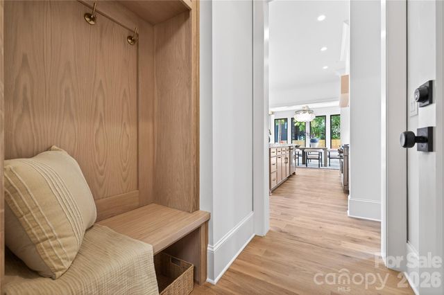 709 Bertonley Avenue, Charlotte, NC 28211