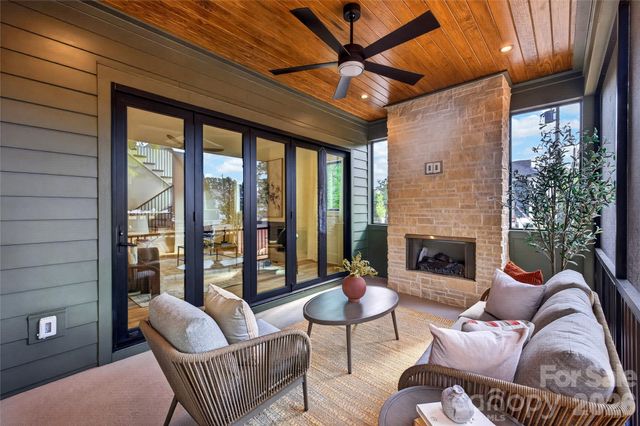 709 Bertonley Avenue, Charlotte, NC 28211