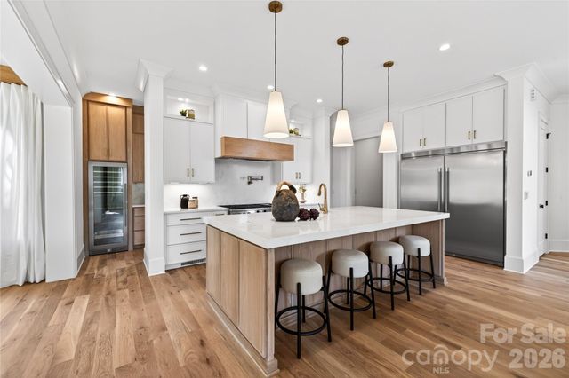 709 Bertonley Avenue, Charlotte, NC 28211