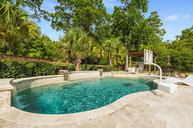 2343 Bottlebrush Lane, Conroe, TX 77384