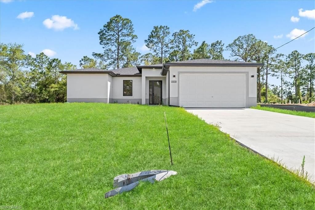 2914 67th ST W, LEHIGH ACRES, FL 33971 — photo 2