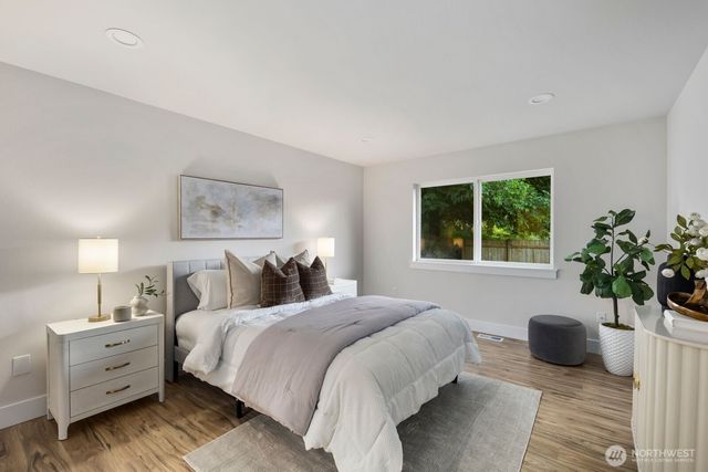 6923 35th Street W, University Place, WA 98466