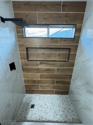 2218 Placer Creek Court, Las Vegas, NV 89156