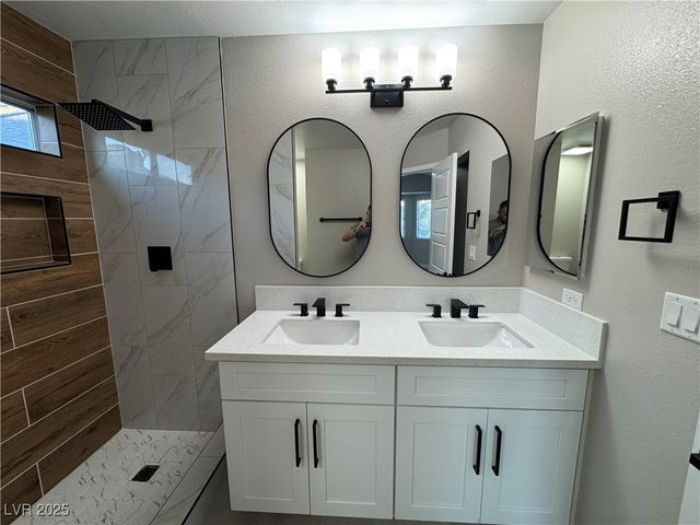 2218 Placer Creek Court, Las Vegas, NV 89156