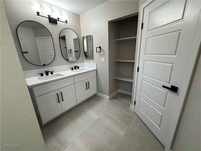 2218 Placer Creek Court, Las Vegas, NV 89156