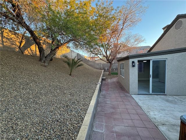 2218 Placer Creek Court, Las Vegas, NV 89156