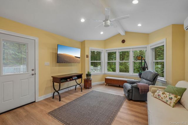 3 Stephen Court, New City, NY 10956