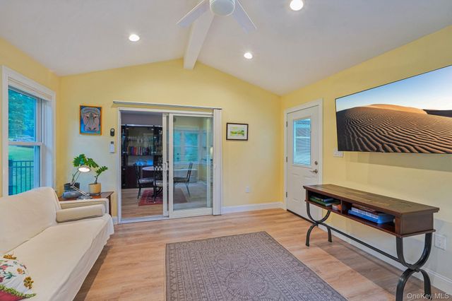 3 Stephen Court, New City, NY 10956