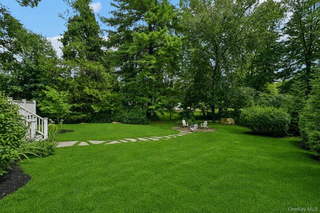 3 Stephen Court, New City, NY 10956