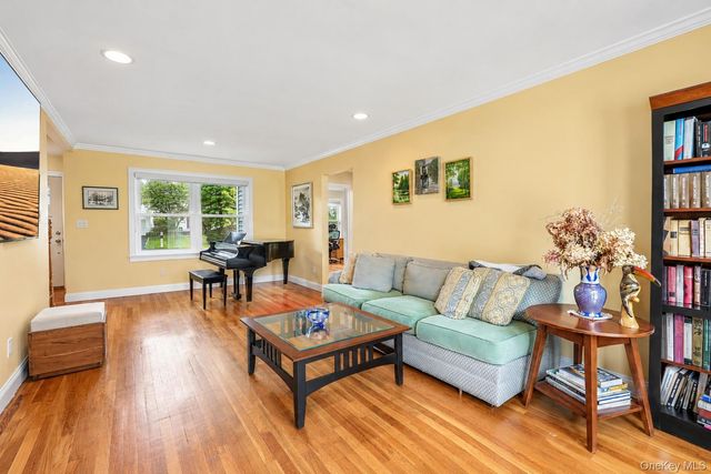 3 Stephen Court, New City, NY 10956