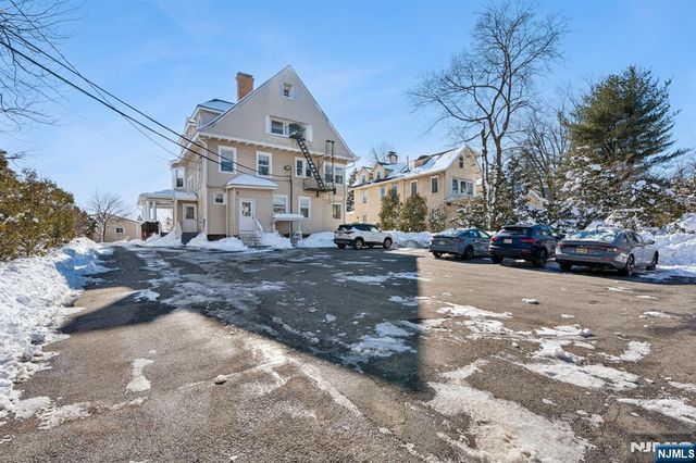 96 Park Street C, Montclair, NJ 07042