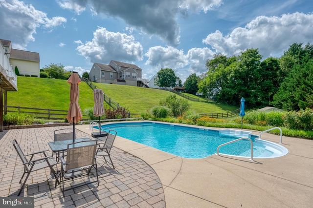 116 GLENRAY CT, New Freedom, PA 17349