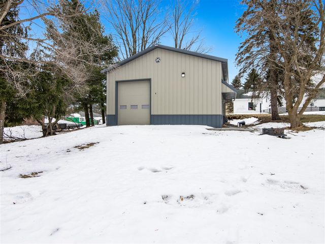 439 9th Street, Manistee, MI 49660