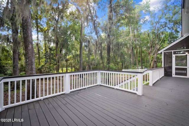 209 Cottage Farm Drive, Beaufort, SC 29902