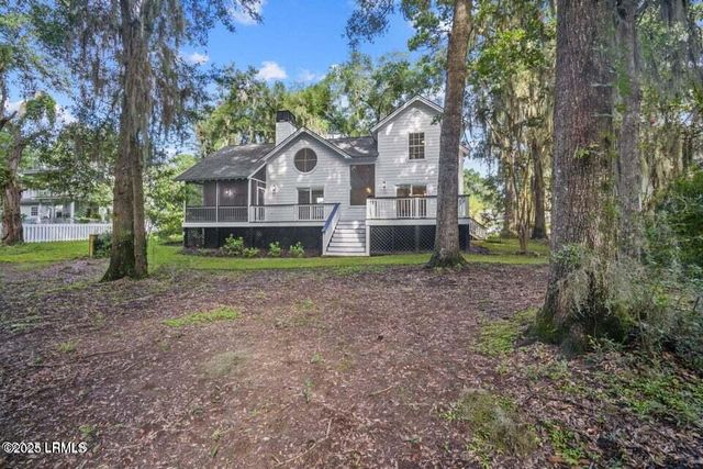 209 Cottage Farm Drive, Beaufort, SC 29902