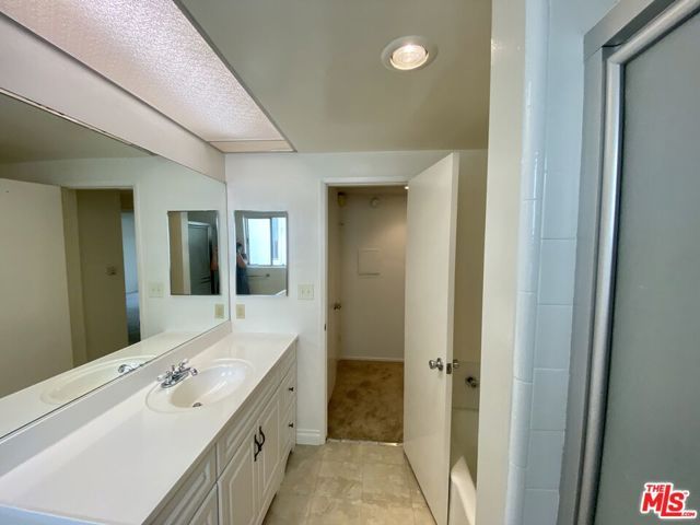 1138 11TH Street 6, Santa Monica, CA 90403