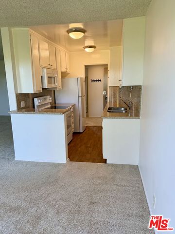 1138 11TH Street 6, Santa Monica, CA 90403