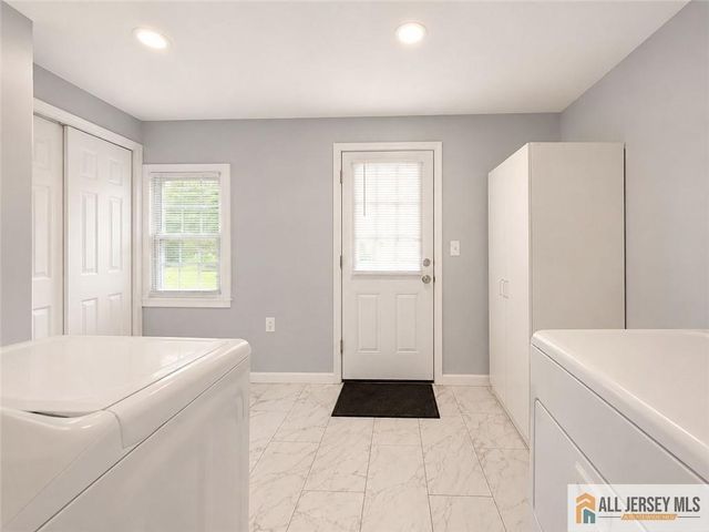 6 Rutgers Road, East Brunswick, NJ 08816