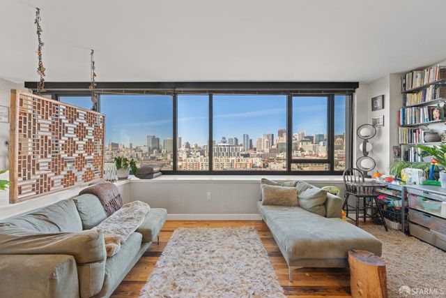 260 King Street 1317, San Francisco, CA 94107