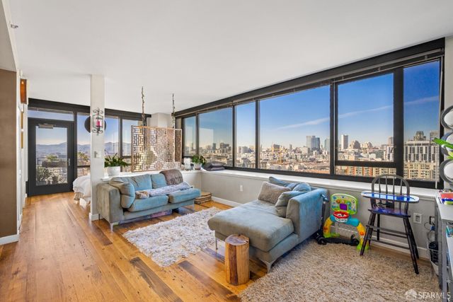 260 King Street 1317, San Francisco, CA 94107