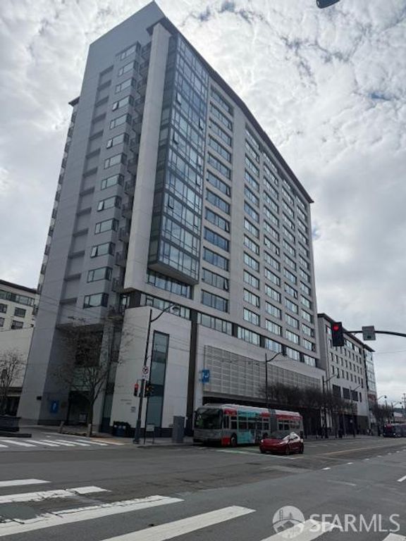 260 King Street 1317, San Francisco, CA 94107