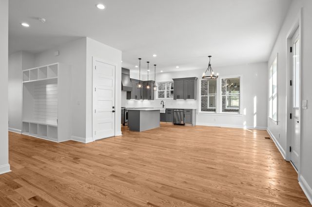 2312 18th Ave, N, Nashville, TN 37208