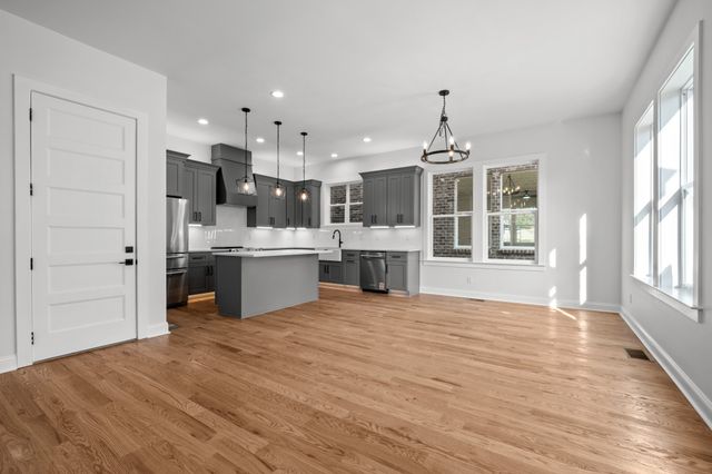 2312 18th Ave, N, Nashville, TN 37208