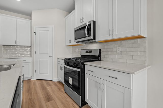 1037 Lauryn Oak Loop, Longs, SC 29568