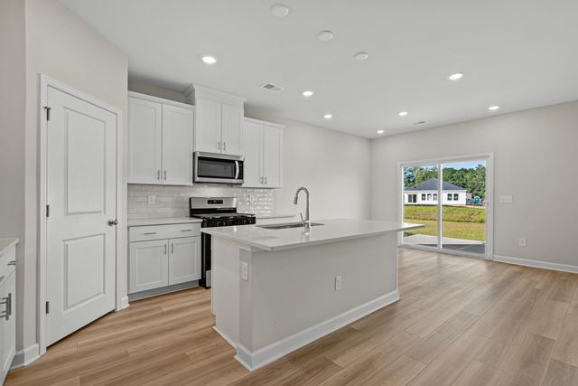 1037 Lauryn Oak Loop, Longs, SC 29568