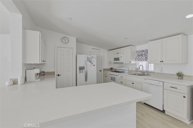 320 N Park Vista Street 21, Anaheim, CA 92806