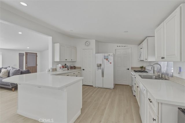 320 N Park Vista Street 21, Anaheim, CA 92806