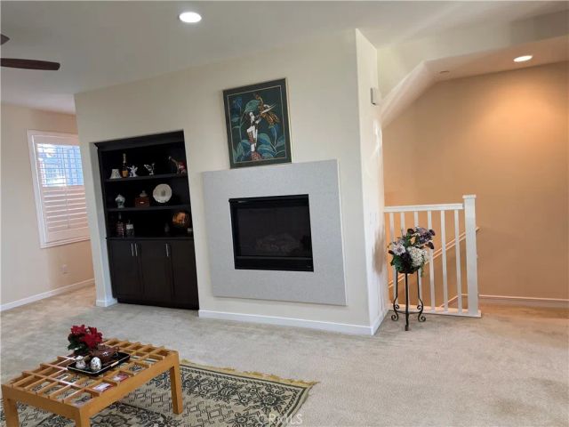 717 S Azusa C, Azusa, CA 91702
