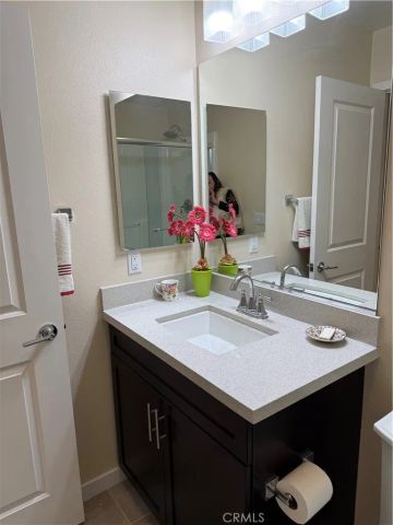 717 S Azusa C, Azusa, CA 91702