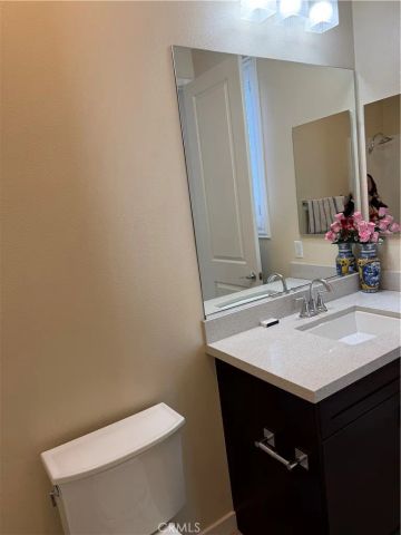 717 S Azusa C, Azusa, CA 91702