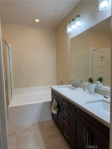 717 S Azusa C, Azusa, CA 91702