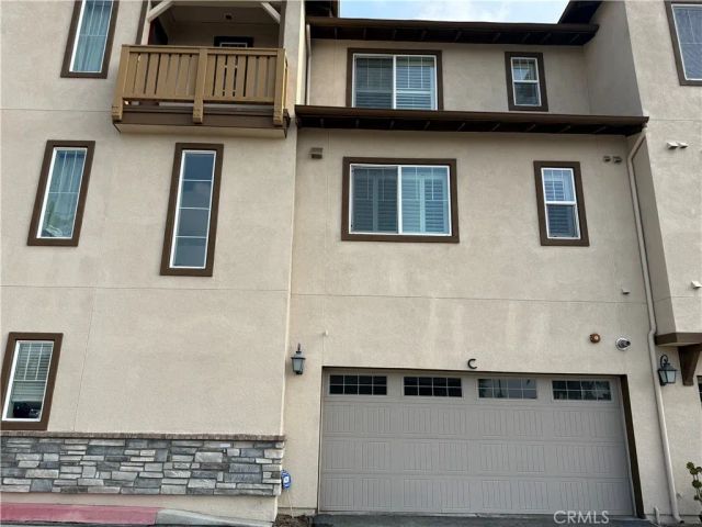 717 S Azusa C, Azusa, CA 91702