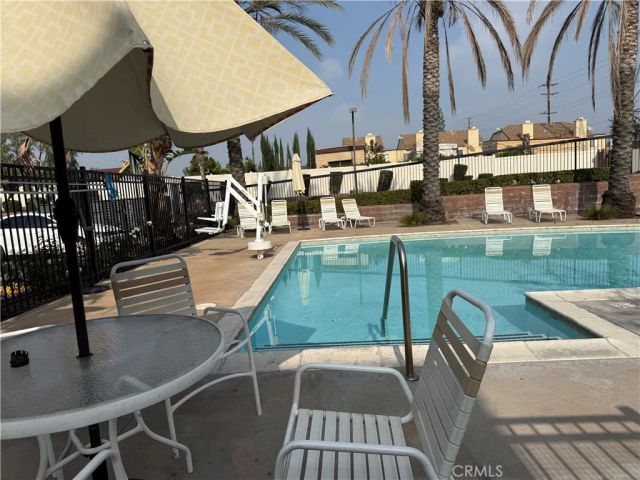 717 S Azusa C, Azusa, CA 91702