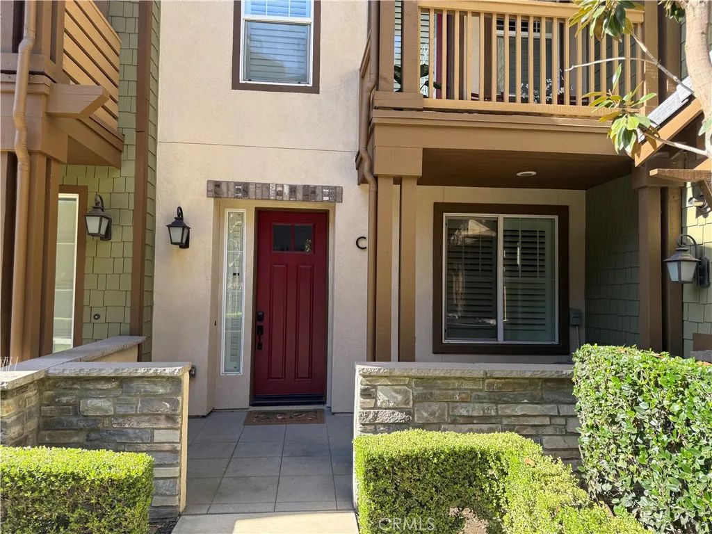 717 S Azusa C, Azusa, CA 91702