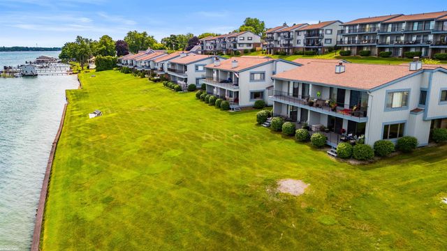 1715 River Road, St Clair Twp, MI 48079