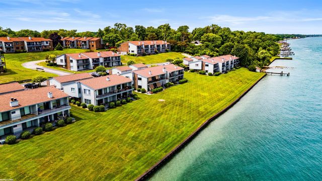1715 River Road, St Clair Twp, MI 48079