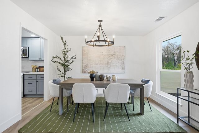 2589 W Barstow Avenue, Fresno, CA 93711