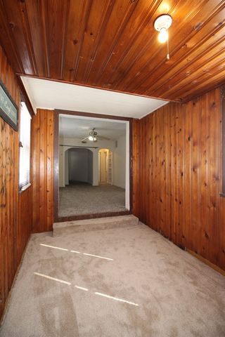 1652 S Washington Ave, Wichita, KS 67211