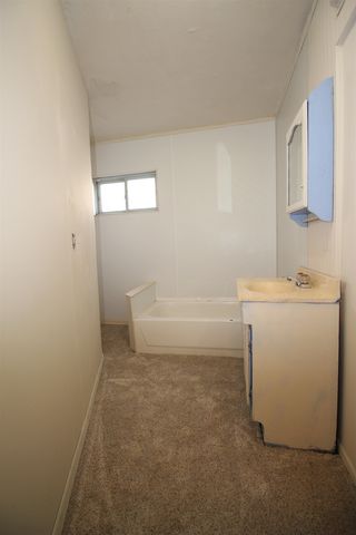 1652 S Washington Ave, Wichita, KS 67211