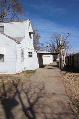 1652 S Washington Ave, Wichita, KS 67211