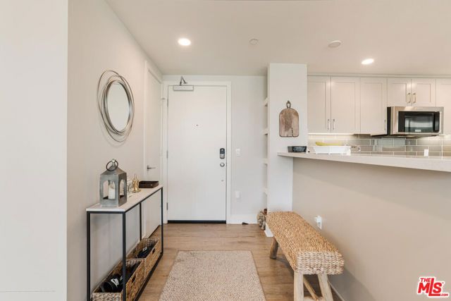 6030 Seabluff Drive 423, Los Angeles, CA 90094