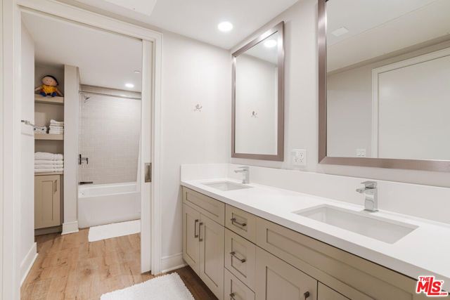 6030 Seabluff Drive 423, Los Angeles, CA 90094