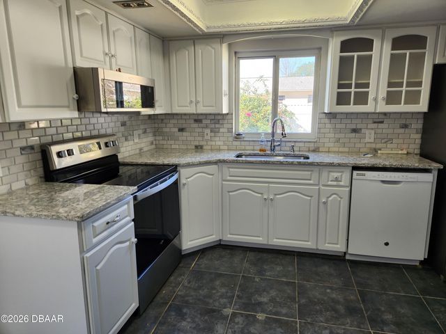 1007 Tompkins Drive, Port Orange, FL 32129