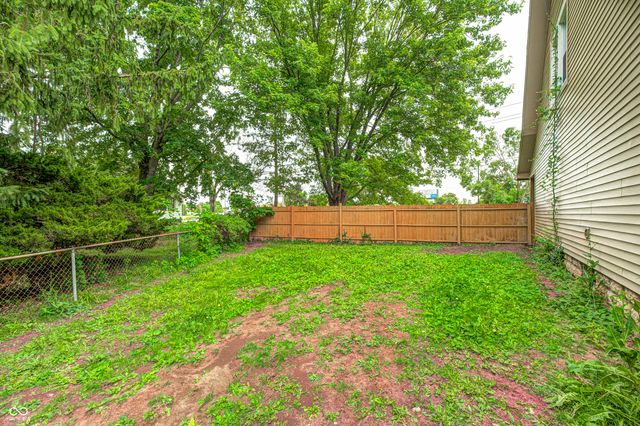 12040 E 65th Street, Indianapolis, IN 46236