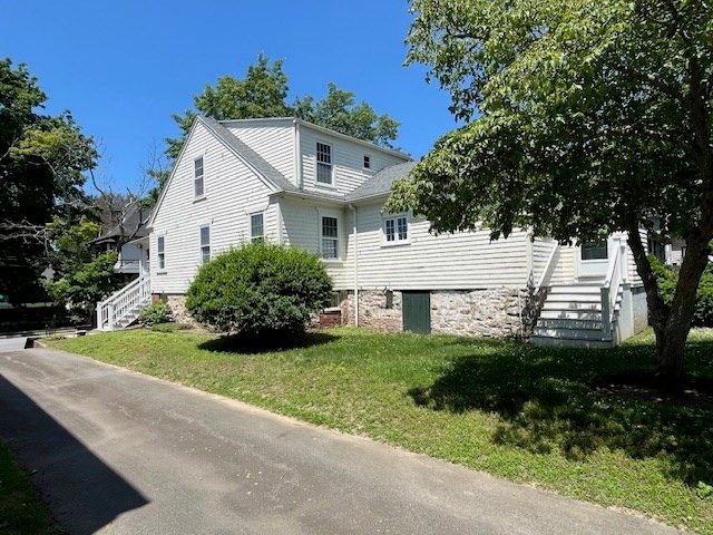 89 Green Street, Fairhaven, MA 02719