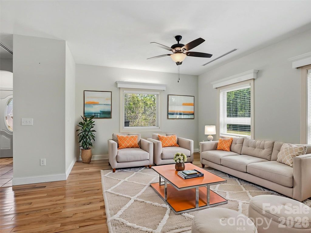 8128 Cane Pointe Lane, Waxhaw, NC 28173